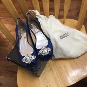 Badgley Mischka Taft flats in navy